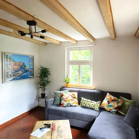 Fachwerkhaus Am Rursee, 2 Fuer 14 Personen Und 4 Hunde, Familien Und Firmen *