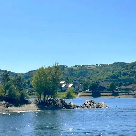 Fachwerkhaus Am Rursee, 2 Fuer 14 Personen Und 4 Hunde, Familien Und Firmen Διαμέρισμα